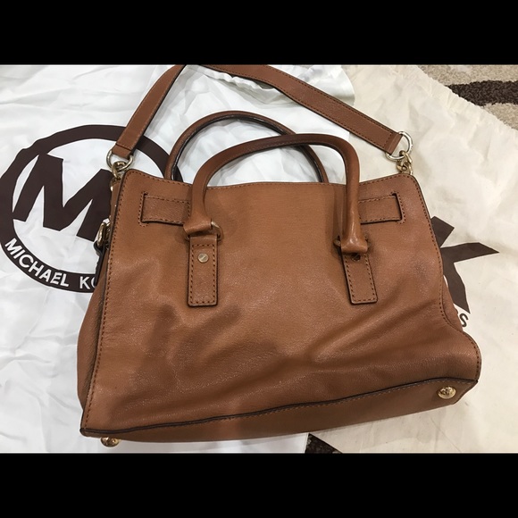 ✨MICHAEL KORS ✨in great condition. Lightly used. - Picture 2 of 5
