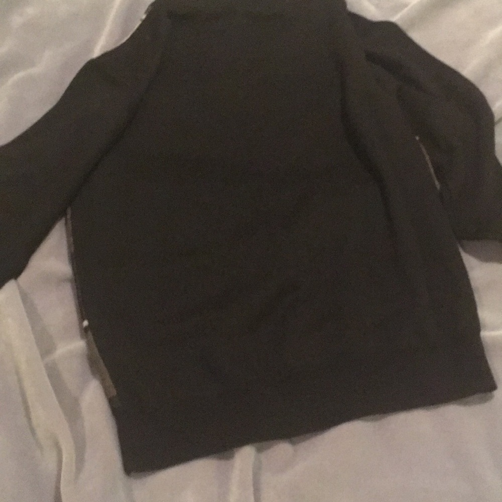 Fleece - Picture 6 of 6