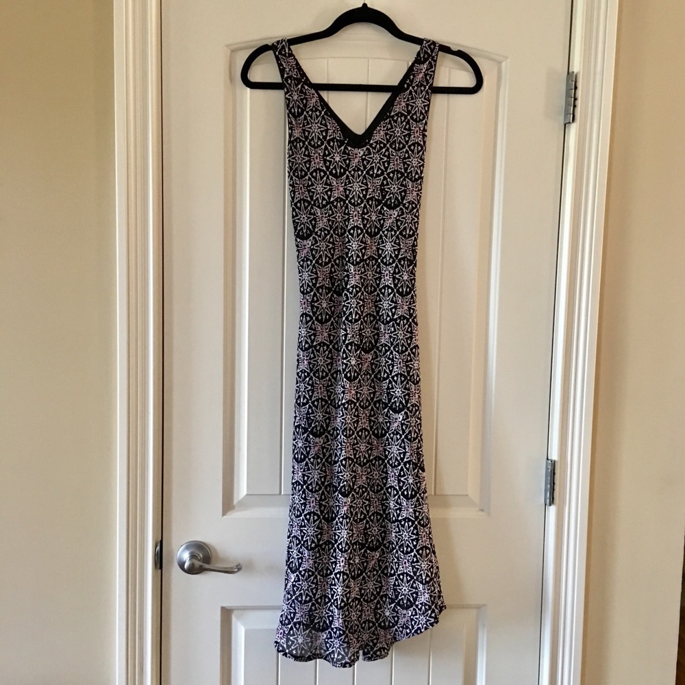 From Paris 🇫🇷 Sleeveless Black & Pink Boho Dress