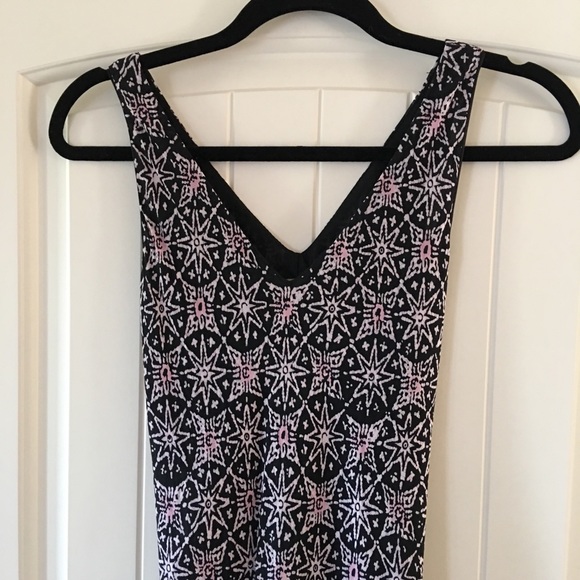 From Paris 🇫🇷 Sleeveless Black & Pink Boho Dress - Picture 2 of 8