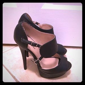 Size 7 Bebe Platform Heels NEW (No Box)