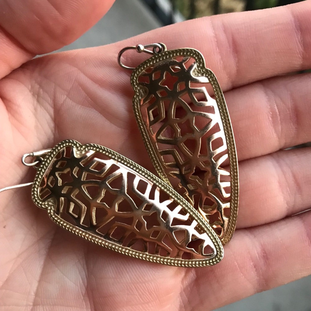gold Kendra Scott dangles