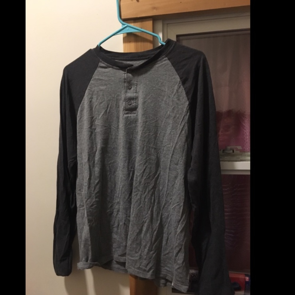 Long sleeve Hanes gray shirt