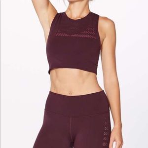 NWT Lululemon Reveal Crop