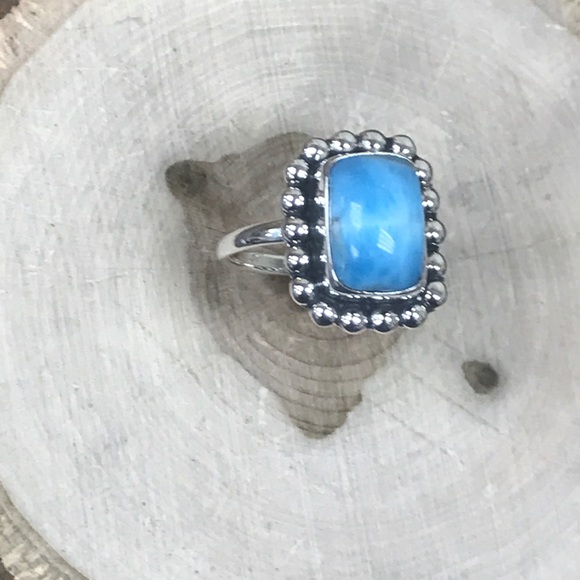 Ring - Picture 2 of 8