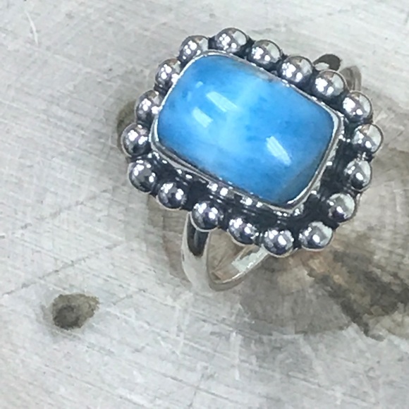 Ring - Picture 4 of 8