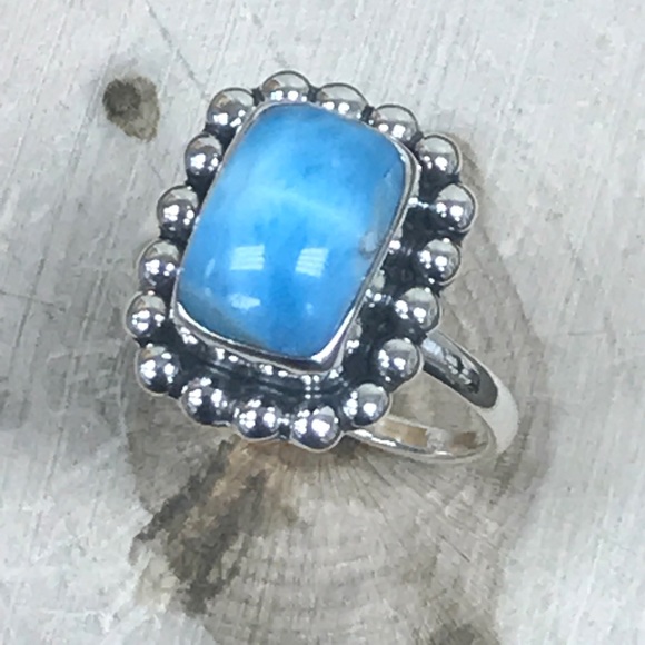 Ring - Picture 5 of 8