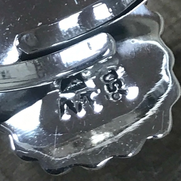 Ring - Picture 7 of 8