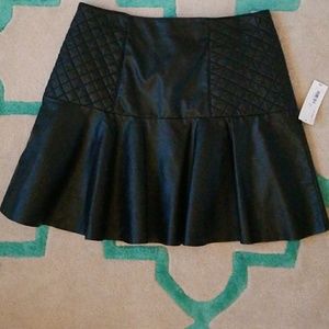 Sz 12 leather flounce skirt