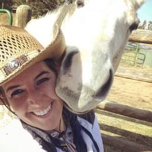 Meet your Posher, Janelle