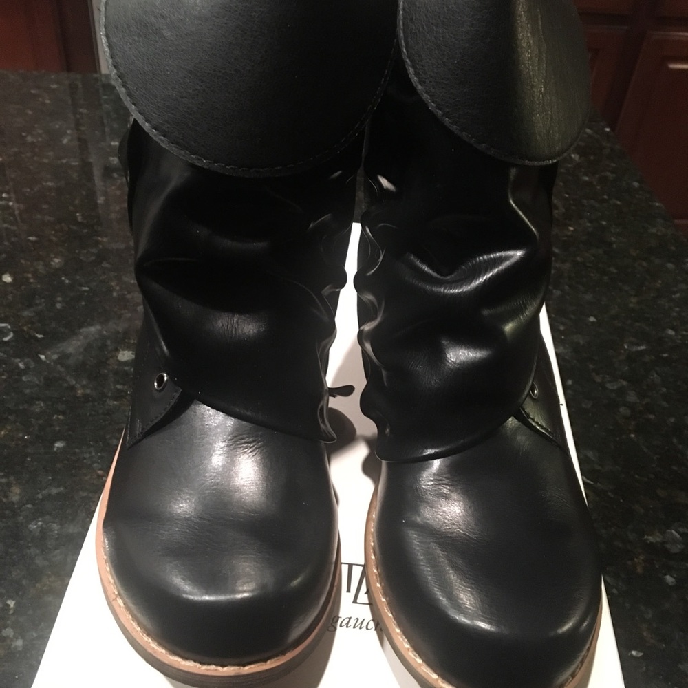 Moto boots