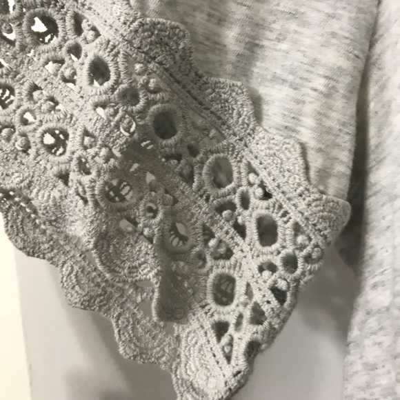 LOFT t-shirt with lace detail - Picture 5 of 6