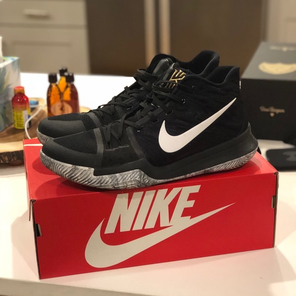 Kyrie 3 BHM Black history month - size 11 - Picture 5 of 6