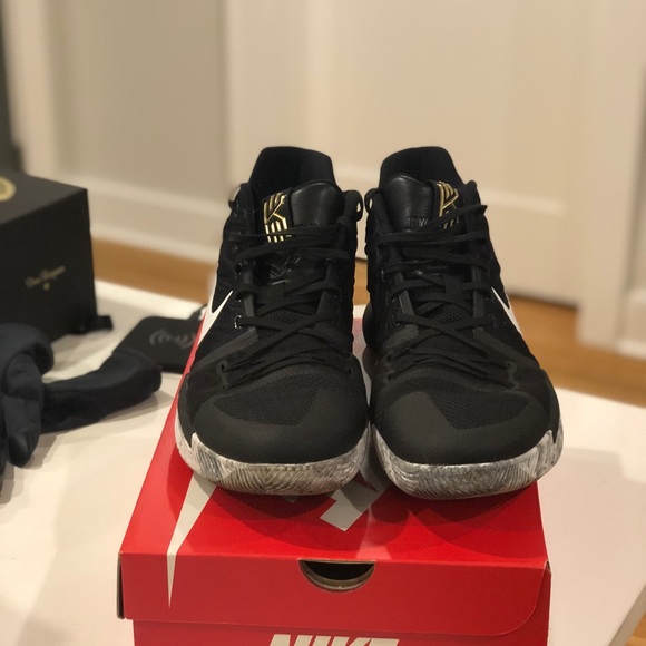 Kyrie 3 BHM Black history month - size 11 - Picture 6 of 6