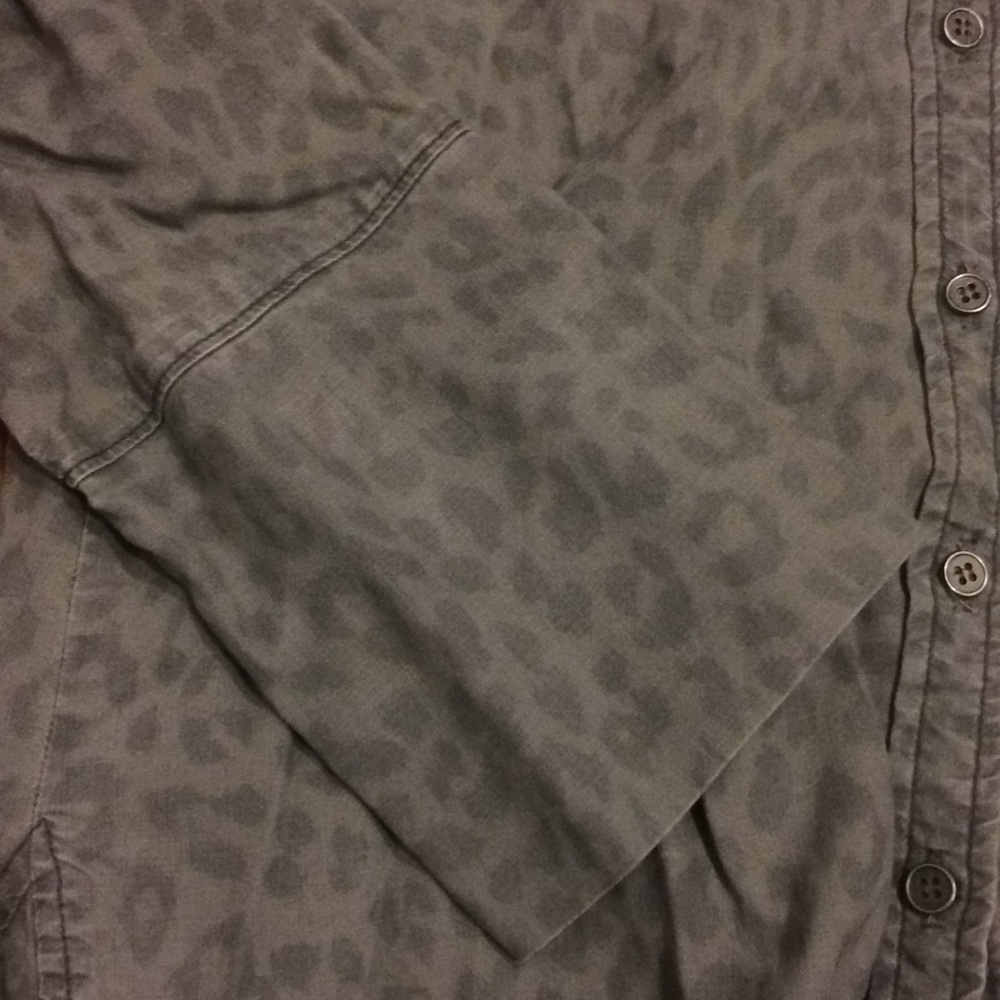 Cloth And Stone Leopard Print Button Down Blouse - image 6