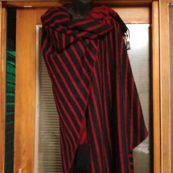 Friged cape - Picture 2 of 5