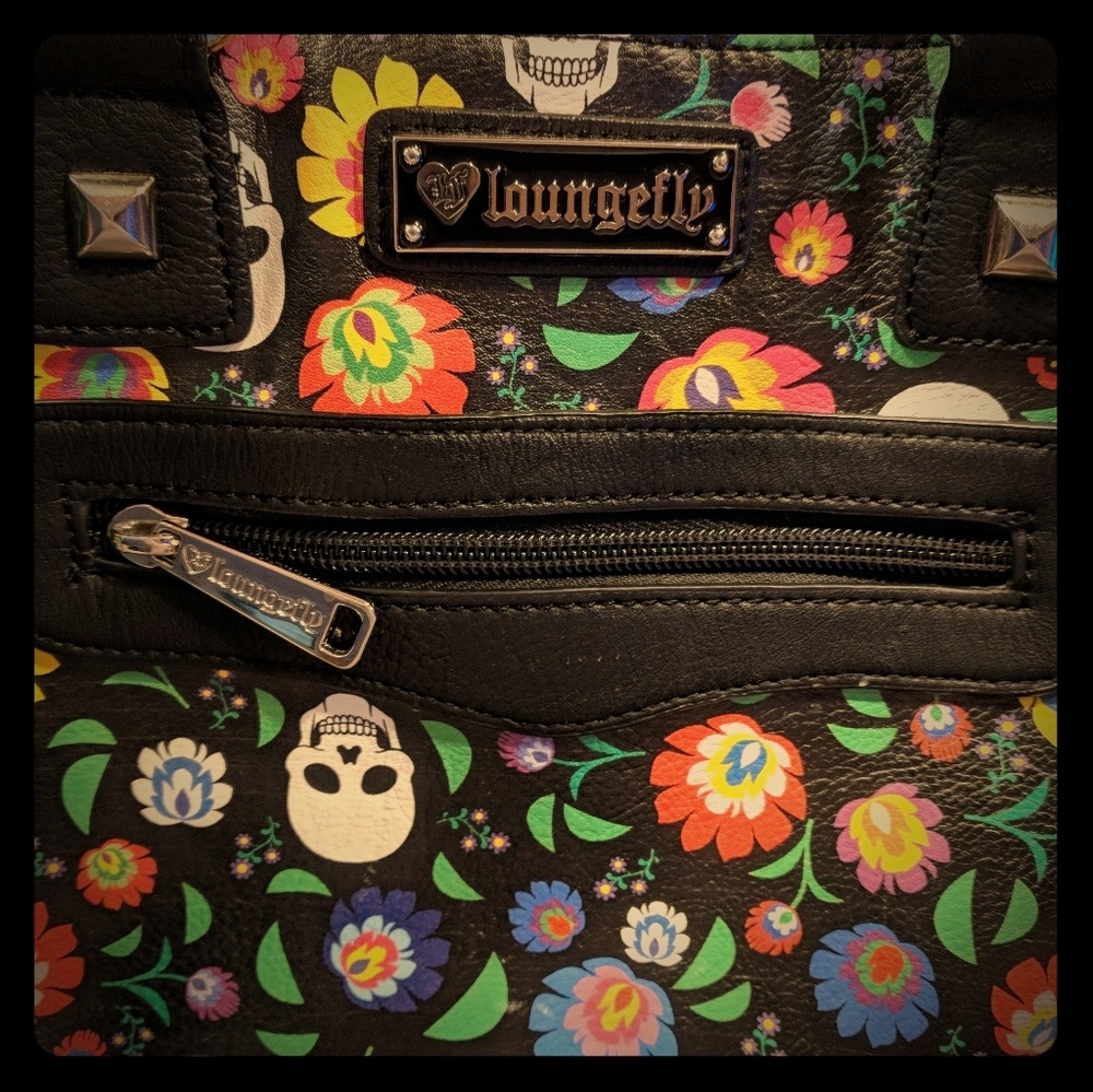Awesome Loungefly purse and wallet
