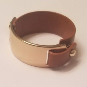 Banana Republic Gold/Leather Bracelet
