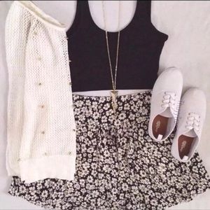 Forever 21 Daisy Skirt