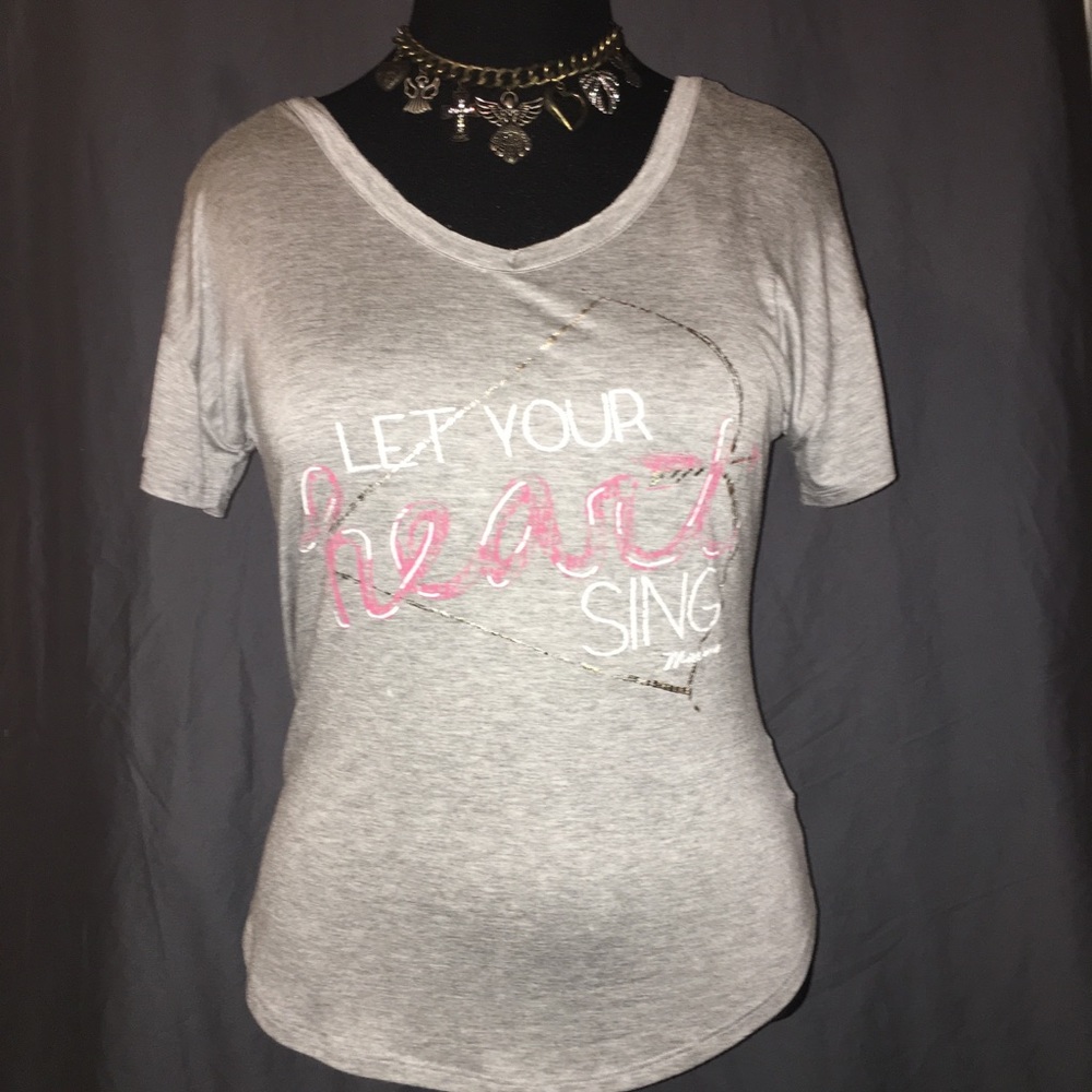 Miss Me Women’s Gray 🧡💕Sing V-Neck T-Shirt