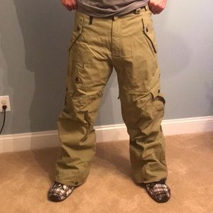 Men’s snowboard pants