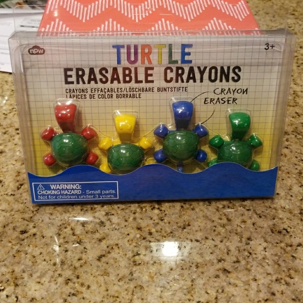 Adorable turtle erasable crayons