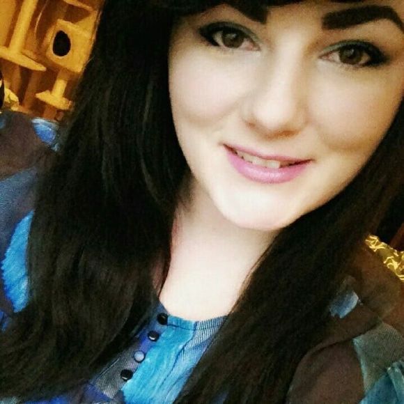 Meet your Posher, Erica - Picture 1 of 1