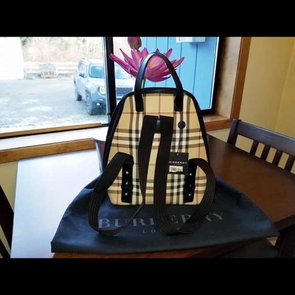 SOLD 😍😍😍💯% Auth NWT Burberry London - Picture 2 of 8