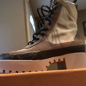 Tan Dessert LV boots!