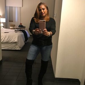 Meet your Posher, Andrea