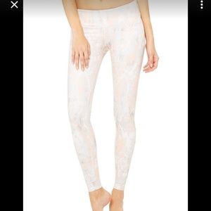 Alo yoga airbrush leggings size small