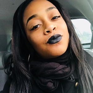 Meet your Posher, Paige