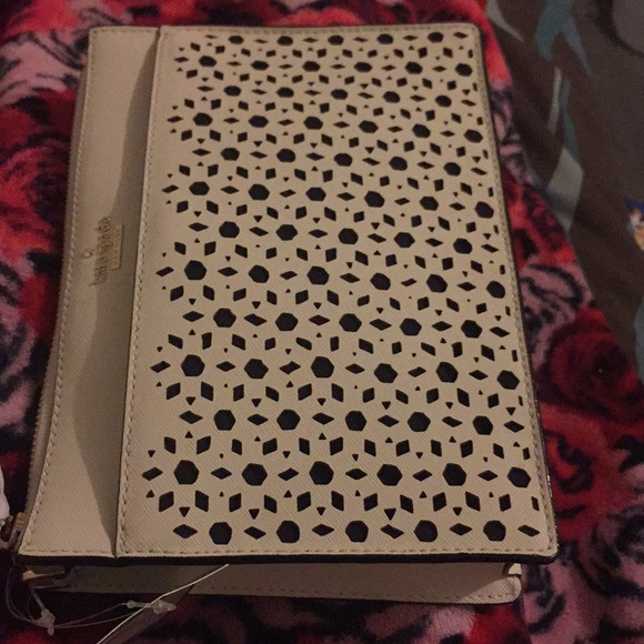 A Kate spade New York beige purse - Picture 2 of 4