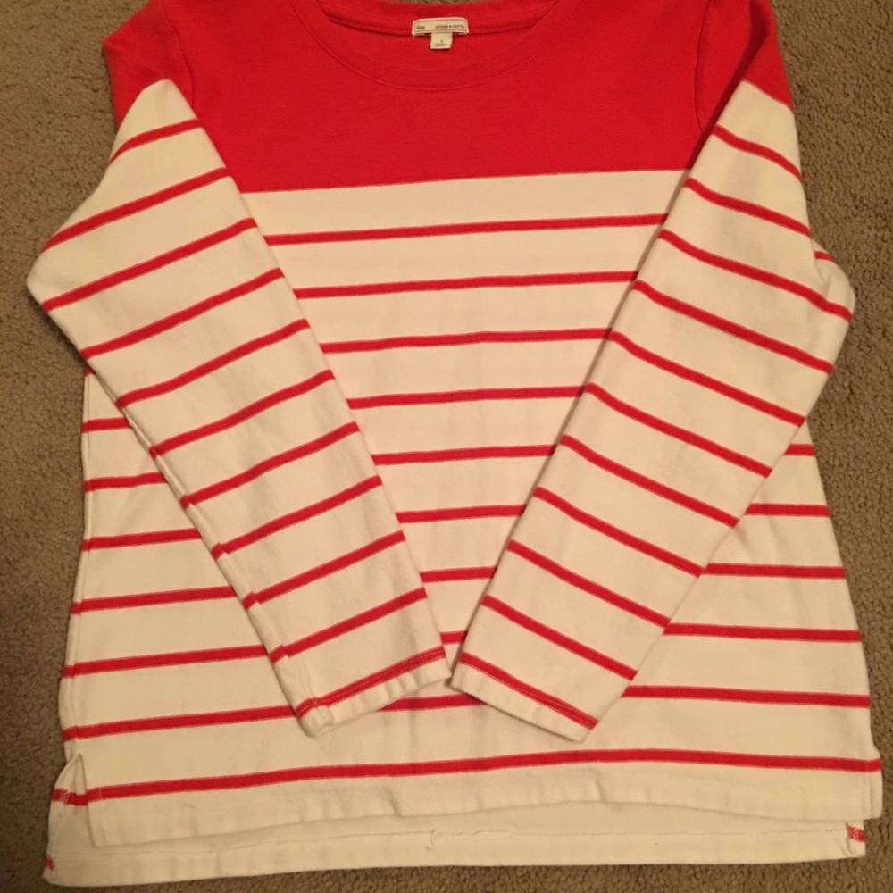 Gap sweatshirt
