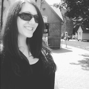 Meet your Posher, Kelley