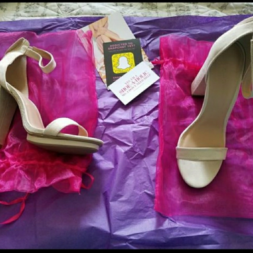Dress shoes