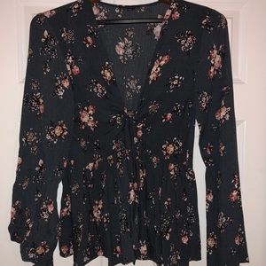 American Eagle Floral Top: Size Large