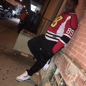 Meet your Posher, Taji