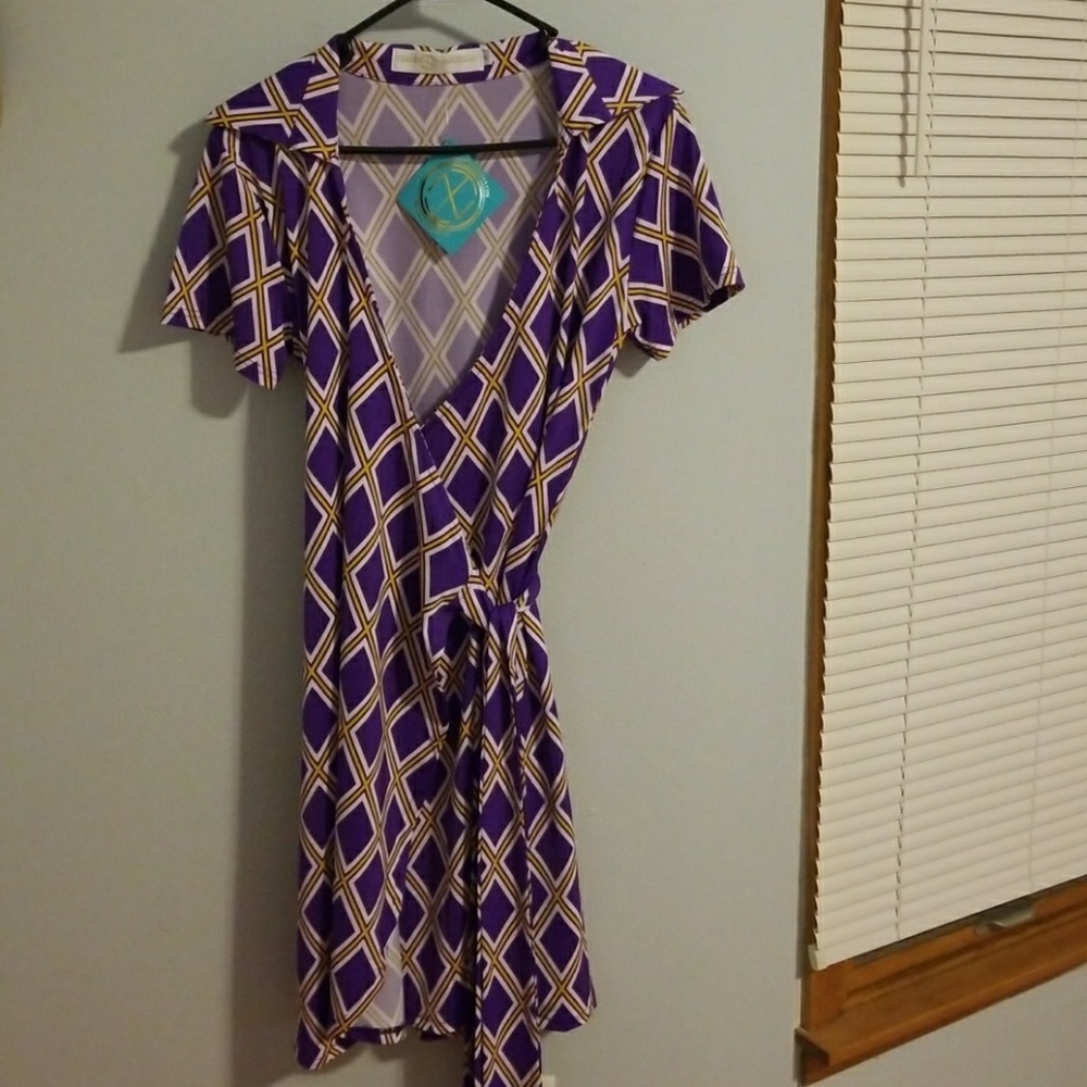 Beautiful wrap dress from Tracy Negoshian