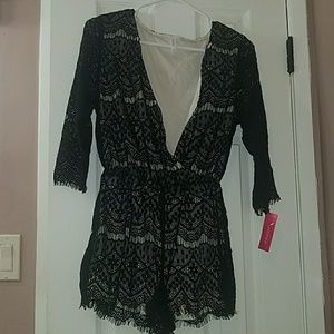 Xhiliration Black lace romper shorts