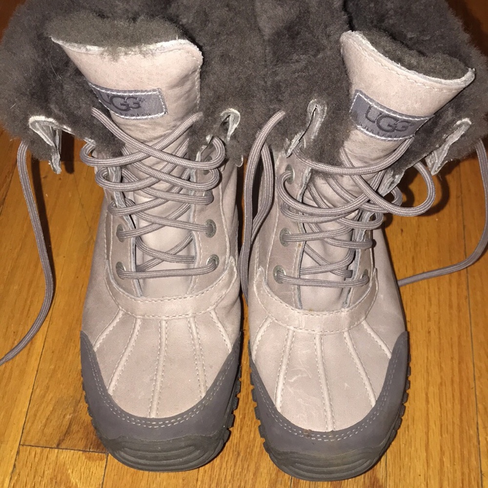 Ugg Adirondack Grey Boots 7