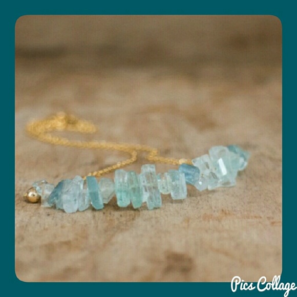 18K Gold Semi-Precious Aquamarine Bar Necklace - Picture 1 of 6