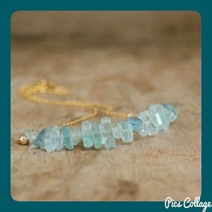 18K Gold Semi-Precious Aquamarine Bar Necklace