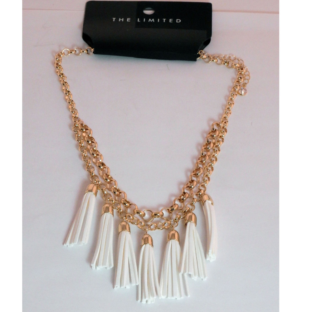 NWT Gold chain W 7 white handing tassels LTDN22 - Picture 6 of 6