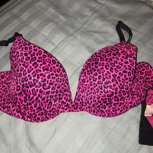 Pink Victoria Secret leopard print bra