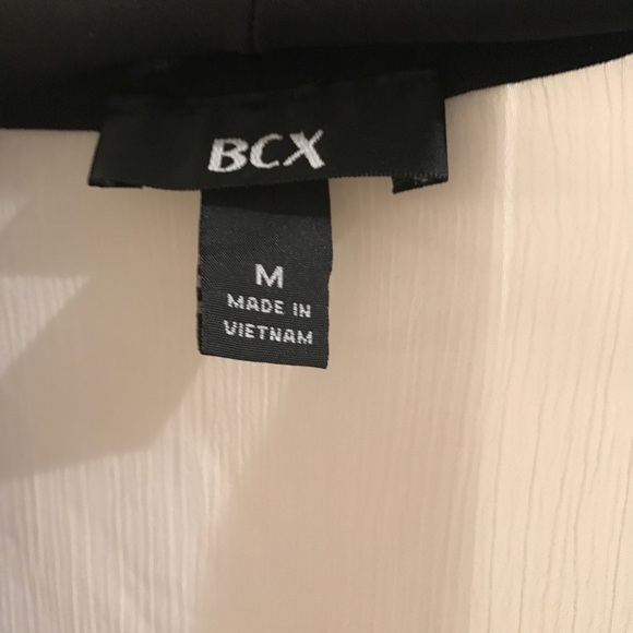 black and white shirt with bow - Picture 3 of 3