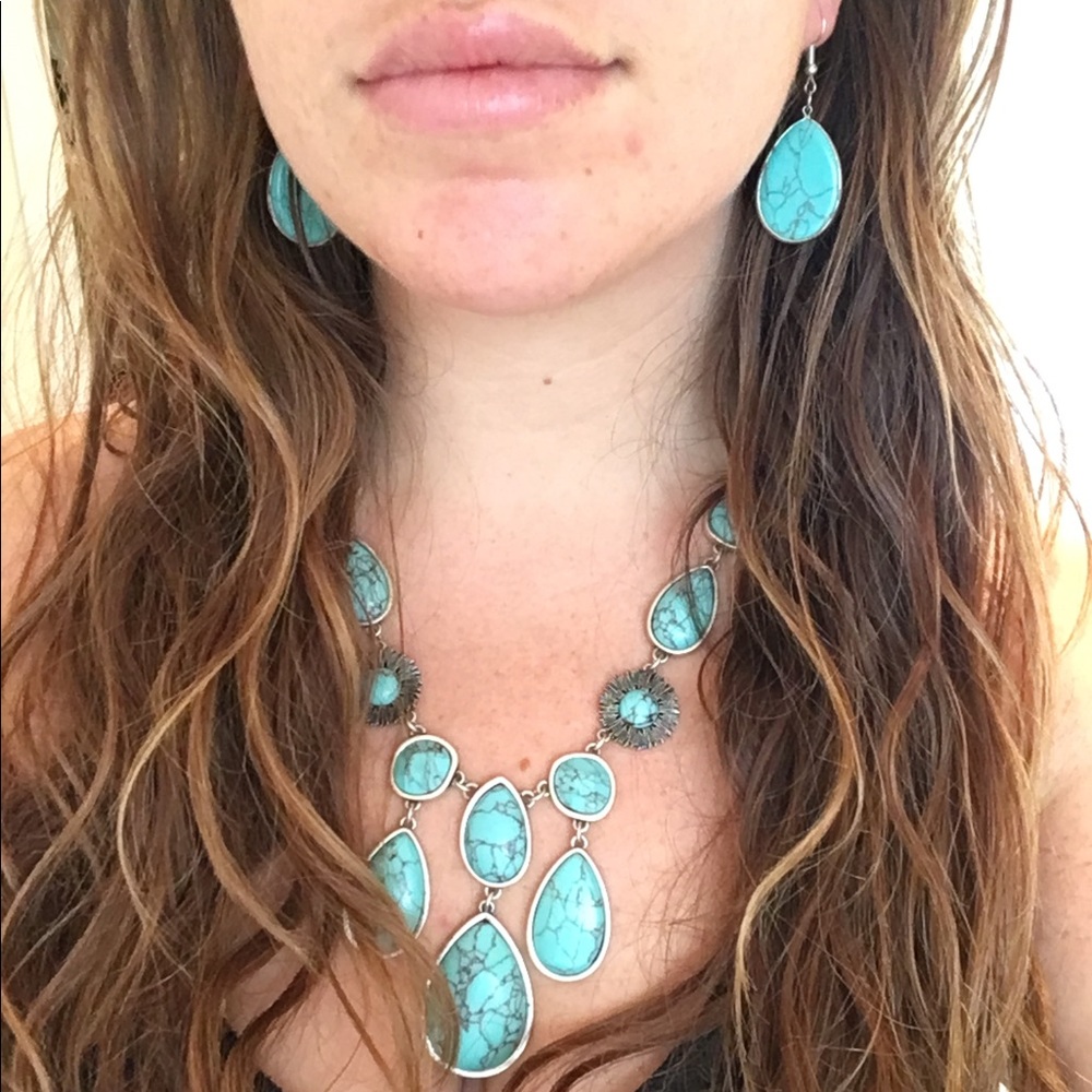 Lucky turquoise necklace and earring set