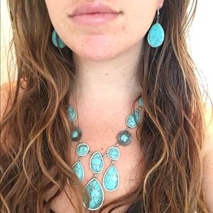 Lucky turquoise necklace and earring set