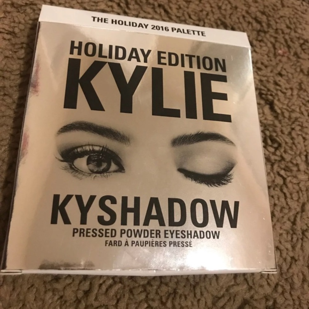 Kylie holiday eyeshadow