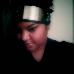 Meet your Posher, Vanessa